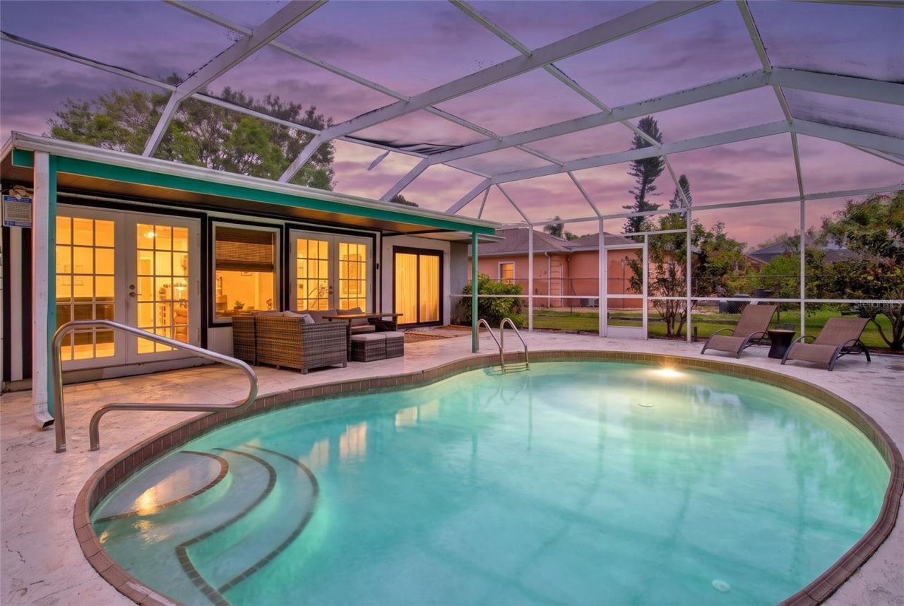 214 Gaines Avenue, Sarasota, FL 34243 Photo