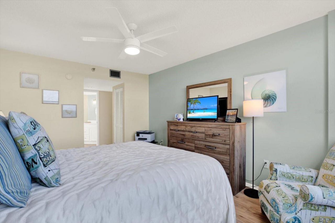 2333 Feather Sound Drive, Unit B507, Clearwater, FL 33762 Photo