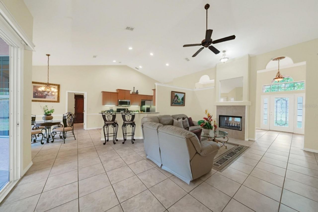 3160 Tiburon Lane , Deltona, FL 32738 Photo