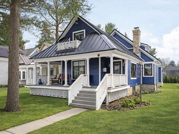 525 Fifth Street, Traverse City, MI 49684