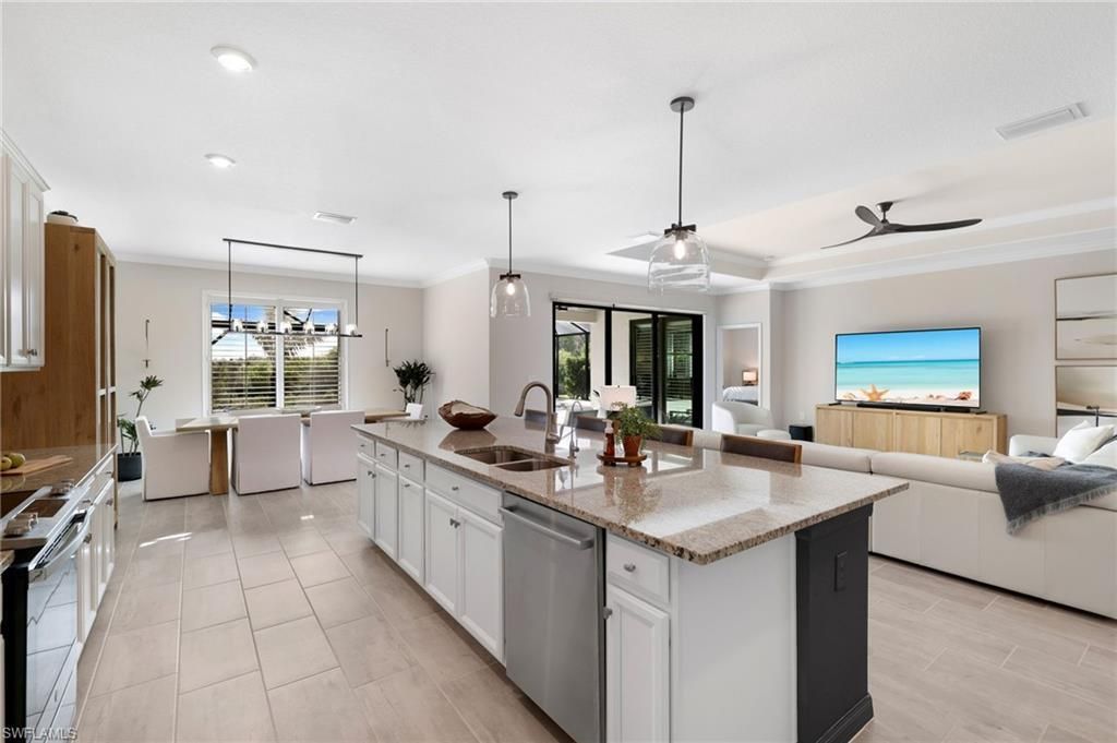 19657 The Place Blvd, Estero, FL 33928 Photo