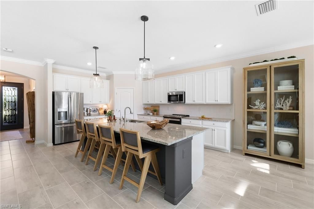 19657 The Place Blvd, Estero, FL 33928 Photo