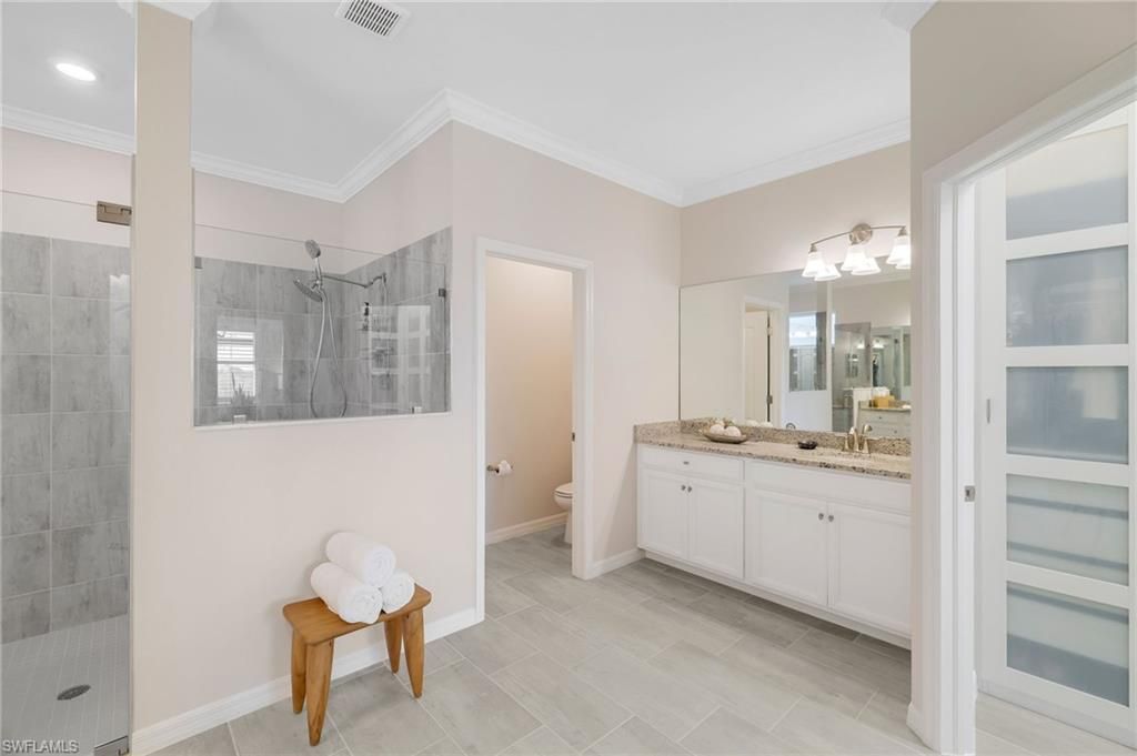 19657 The Place Blvd, Estero, FL 33928 Photo