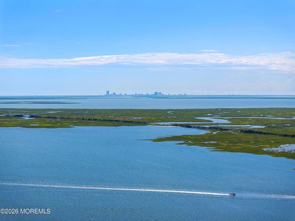 1131 S Green Street, Tuckerton, NJ 08087