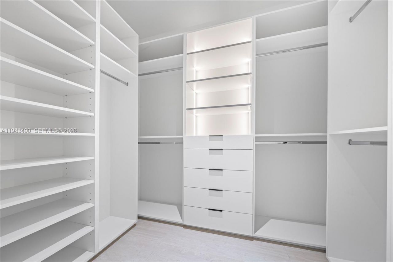 3187 SW 23rd St , Miami, FL 33145 Photo