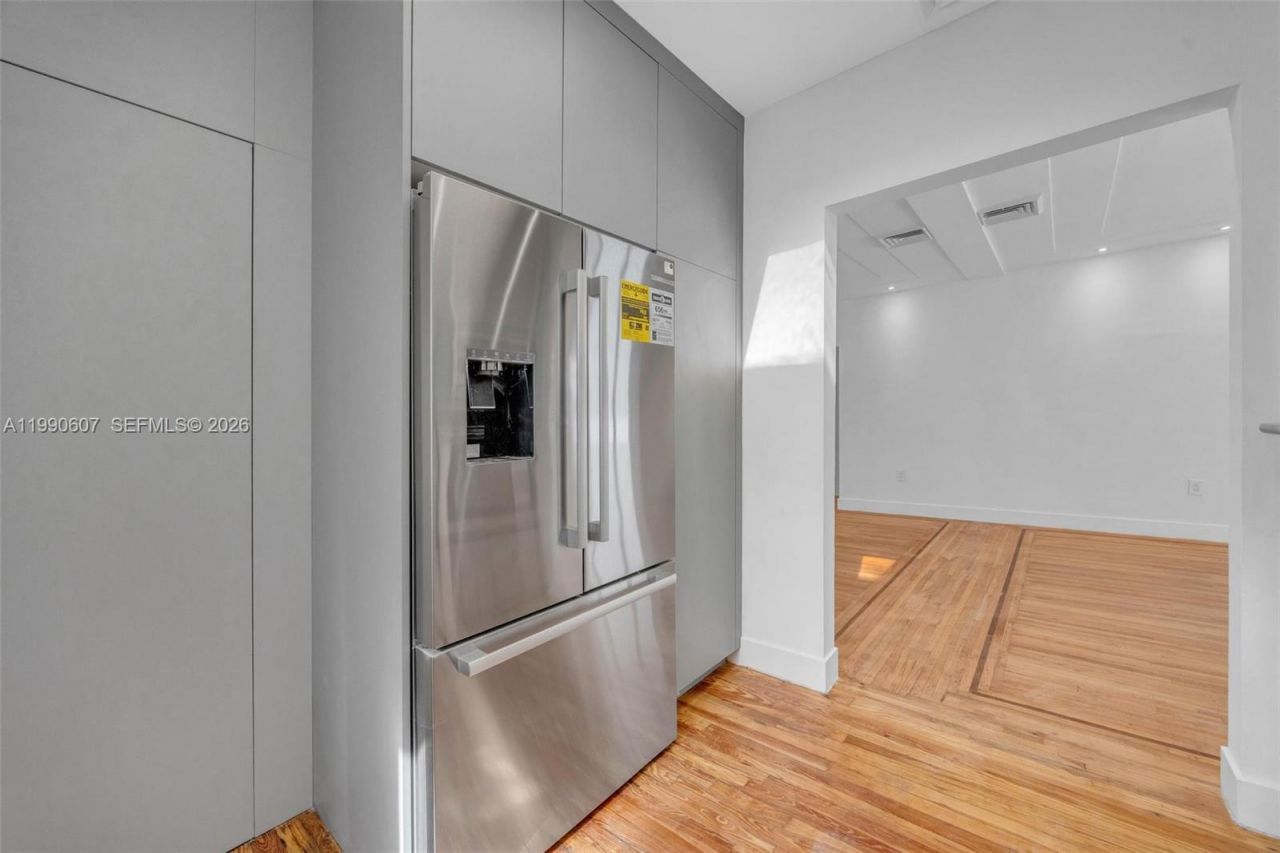 880 NE 72nd Ter , Miami, FL 33138 Photo