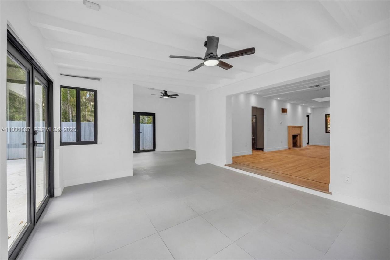 880 NE 72nd Ter , Miami, FL 33138 Photo