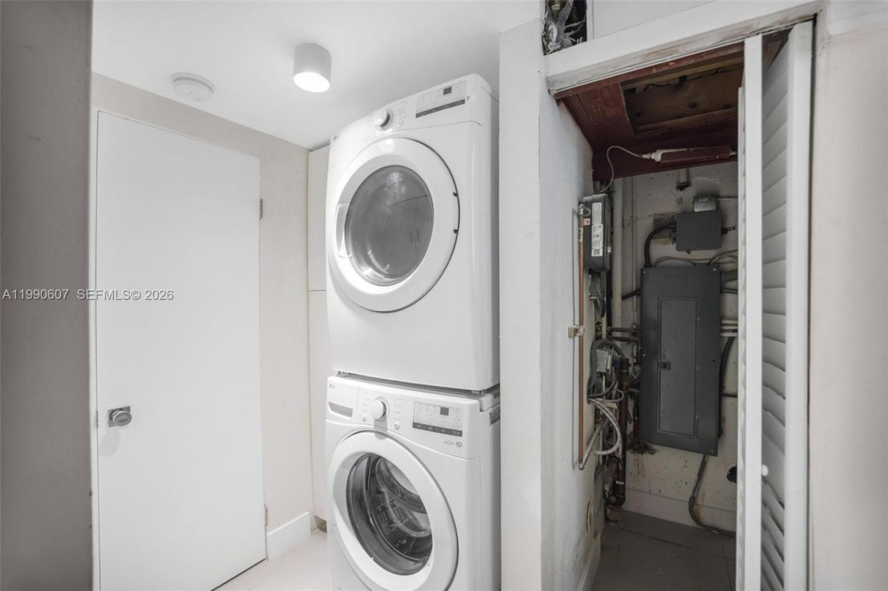 880 NE 72nd Ter , Miami, FL 33138 Photo