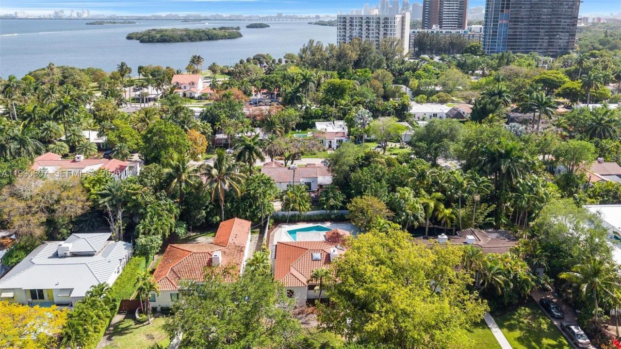 880 NE 72nd Ter , Miami, FL 33138 Photo