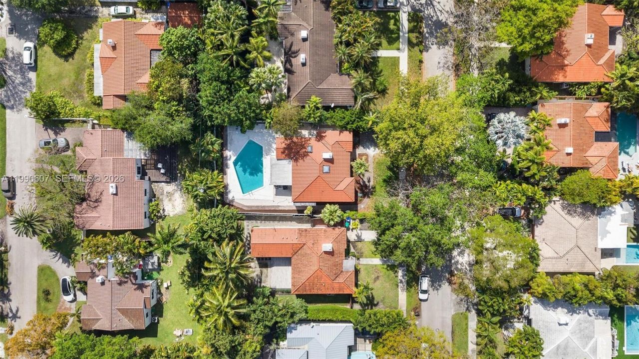 880 NE 72nd Ter , Miami, FL 33138 Photo