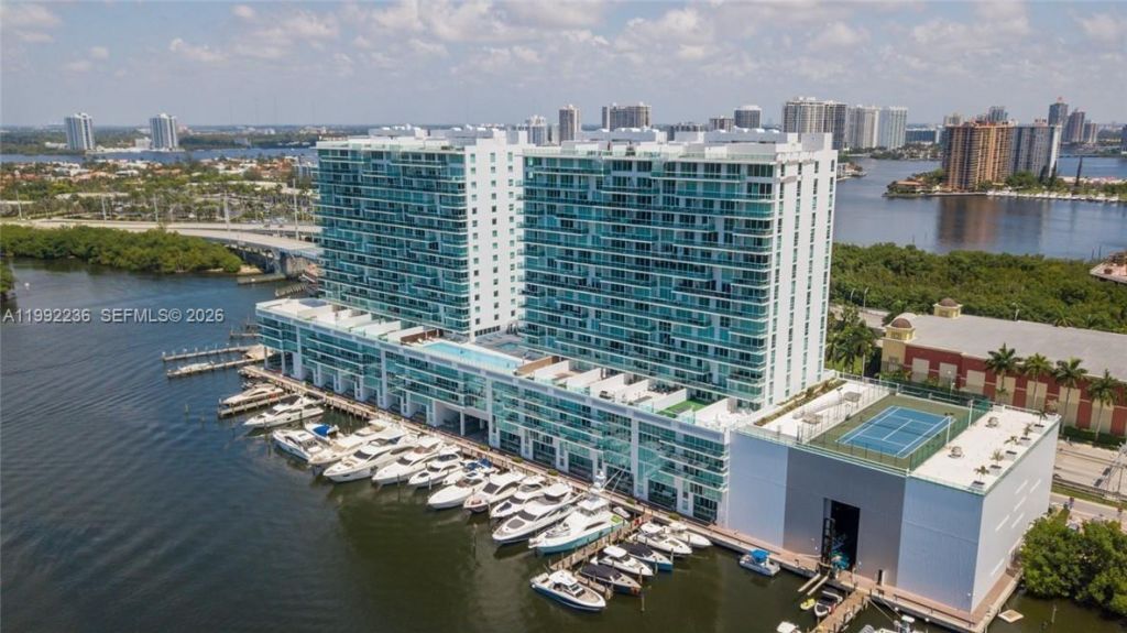 400 Sunny Isles Blvd, Unit 819, Sunny Isles Beach, FL 33160 Photo
