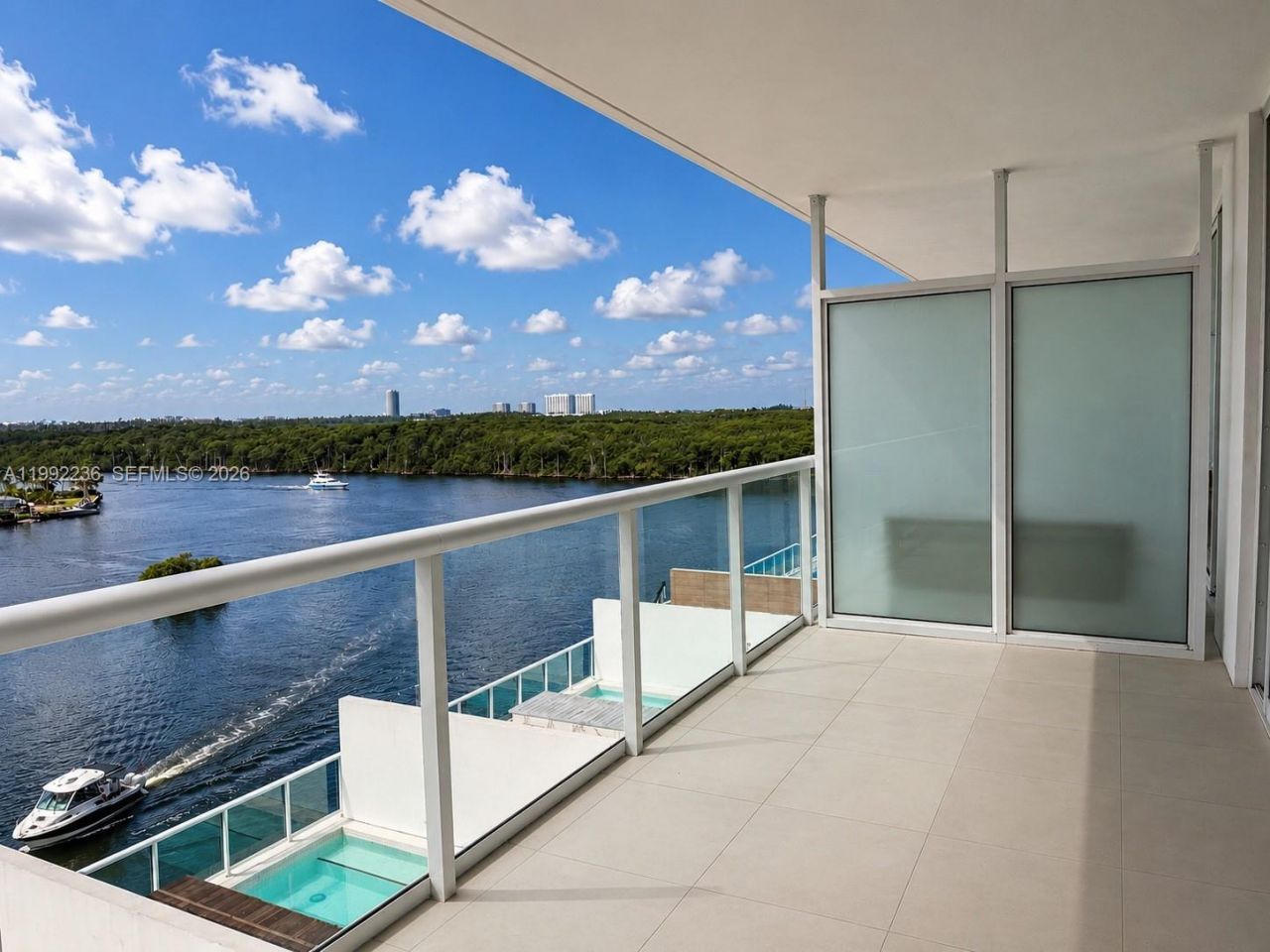 400 Sunny Isles Blvd, Unit 819, Sunny Isles Beach, FL 33160 Photo