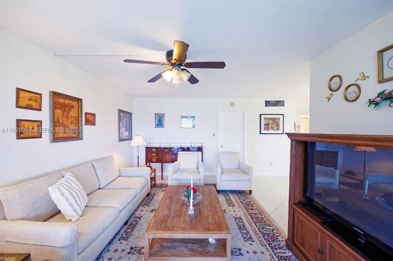 9150 Lime Bay Blvd, Unit 110, Tamarac, FL 33321 Photo