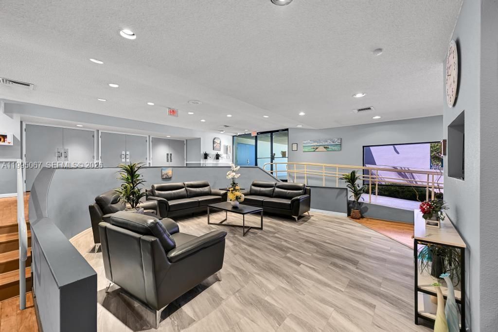 9150 Lime Bay Blvd, Unit 110, Tamarac, FL 33321 Photo