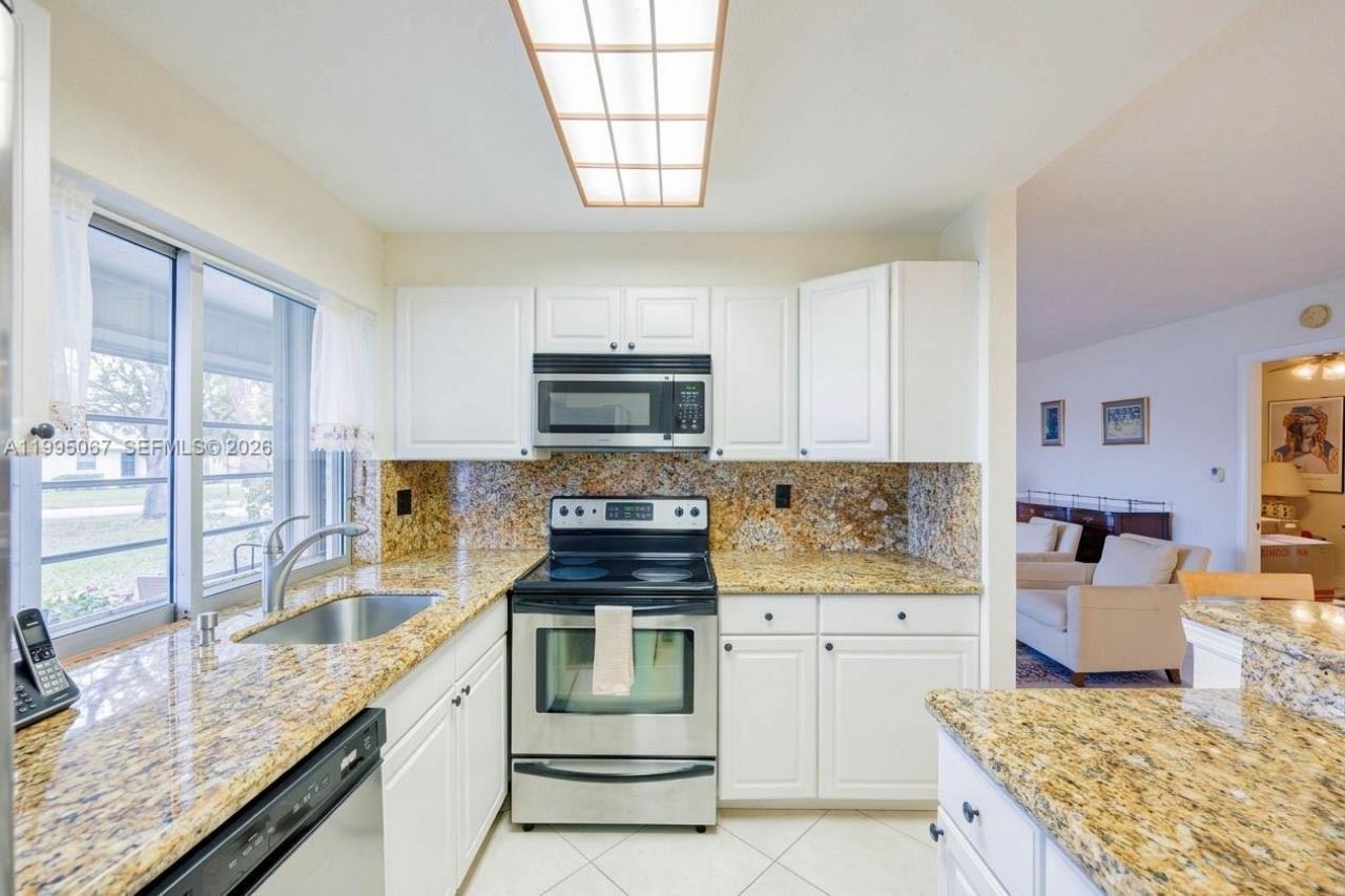 9150 Lime Bay Blvd, Unit 110, Tamarac, FL 33321 Photo