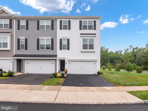 131 EDGEWATER COURT, QUAKERTOWN, PA 18951