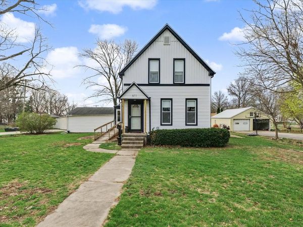 611 E 13th Street , Gibson City, IL 60936