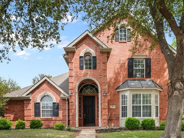 301-A Andre Drive, Irving, TX 75063