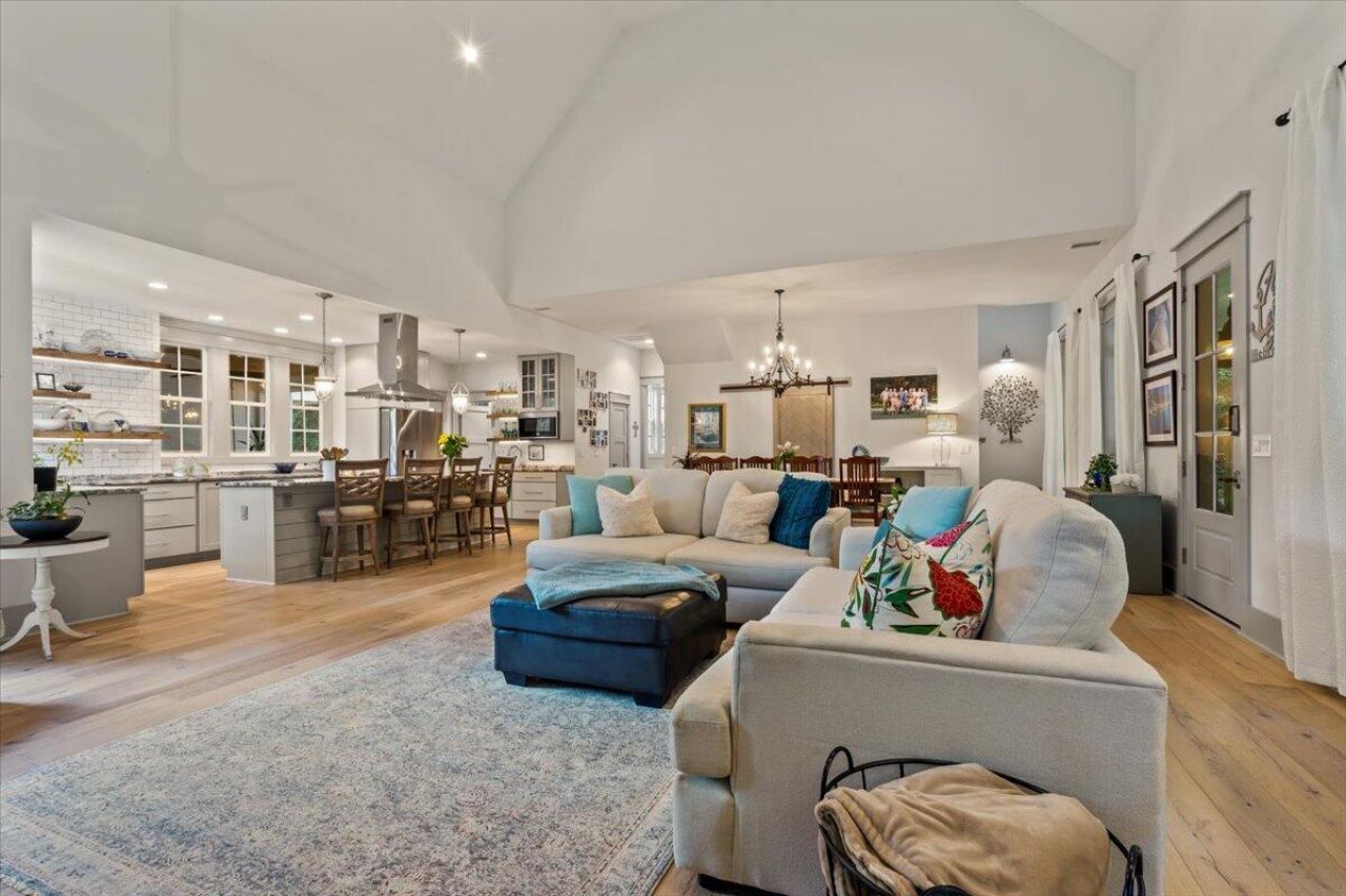 2826 Edenborough Road Photo 19