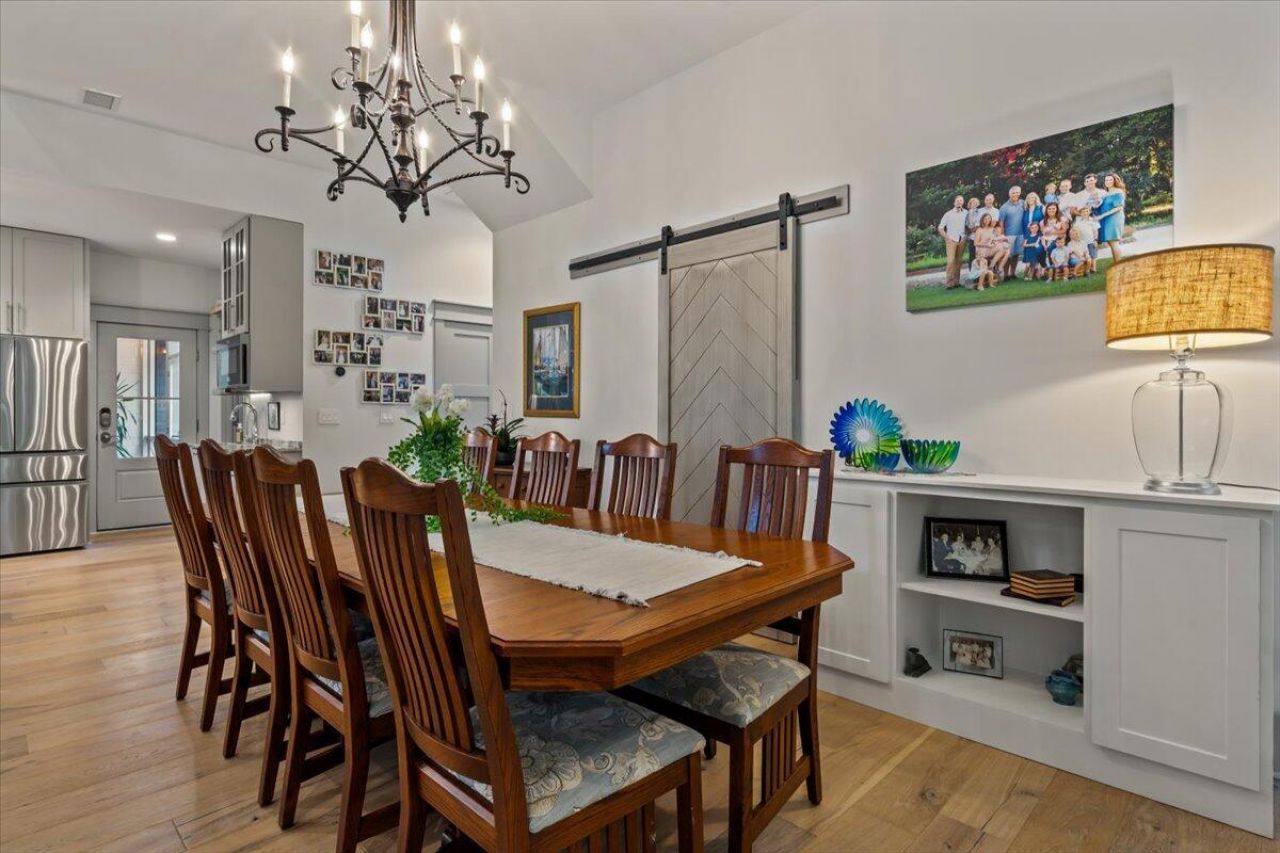 2826 Edenborough Road Photo 23