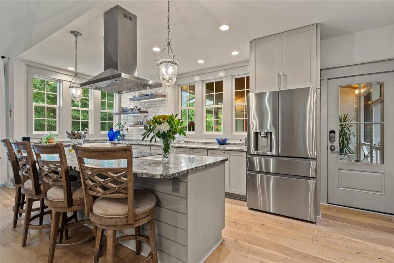 2826 Edenborough Road Photo 27