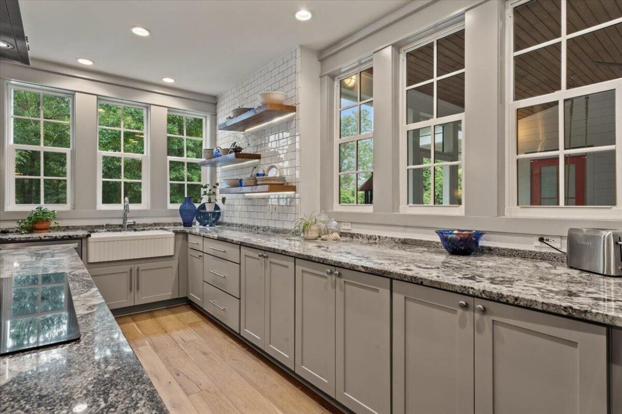 2826 Edenborough Road Photo 32