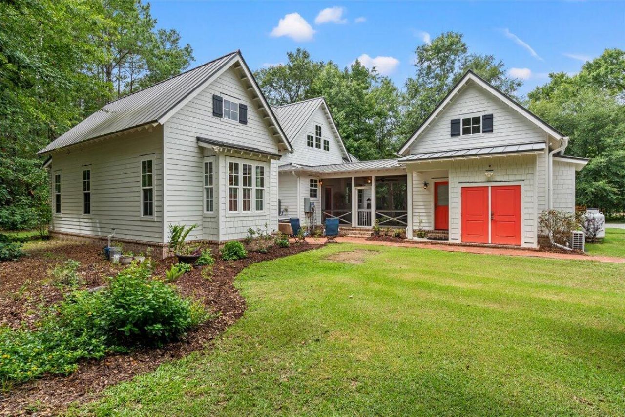 2826 Edenborough Road Photo 6