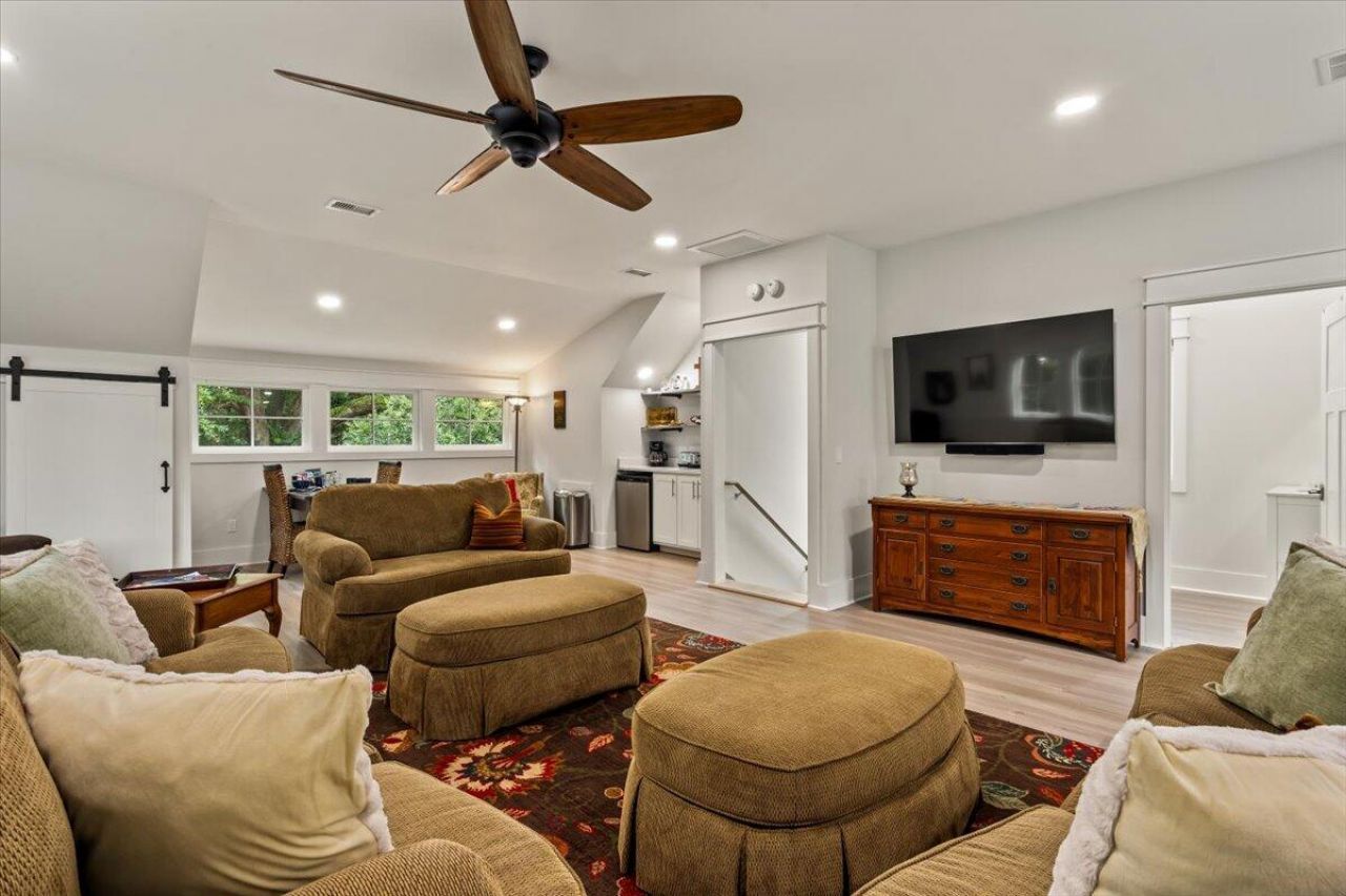 2826 Edenborough Road Photo 78