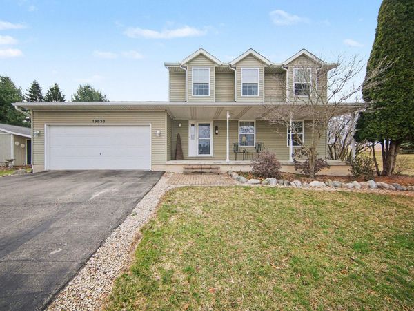 19836 Queens Court, Manchester, MI 48158