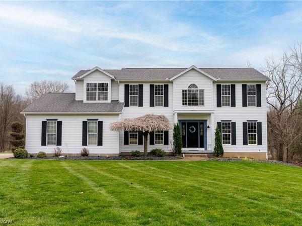 6962 Maple Glen Avenue NW, North Canton, OH 44720