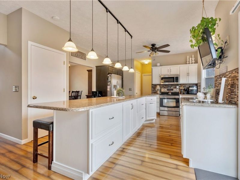 6962 Maple Glen Avenue NW, North Canton, OH 44720 Photo 11