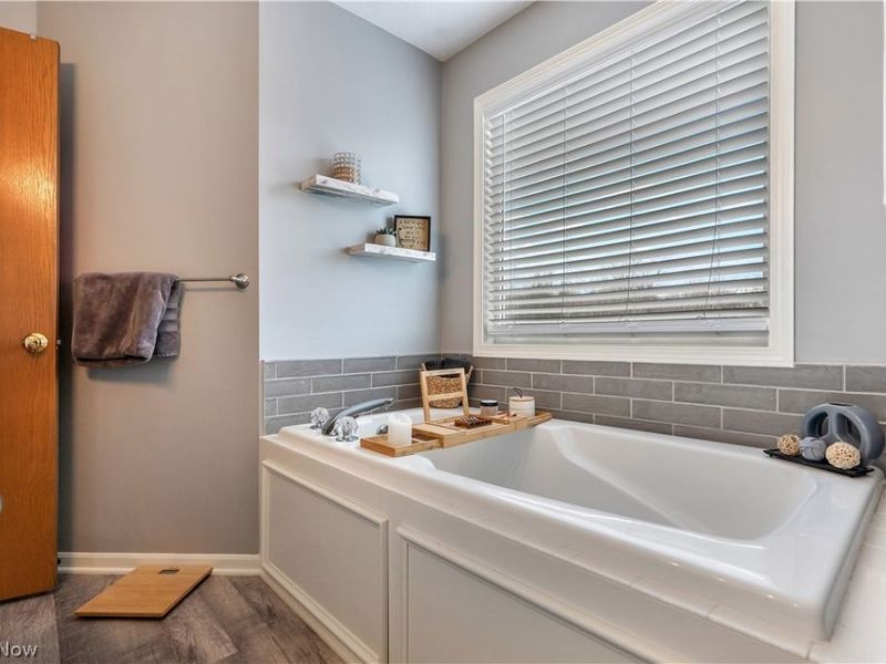 6962 Maple Glen Avenue NW, North Canton, OH 44720 Photo 21