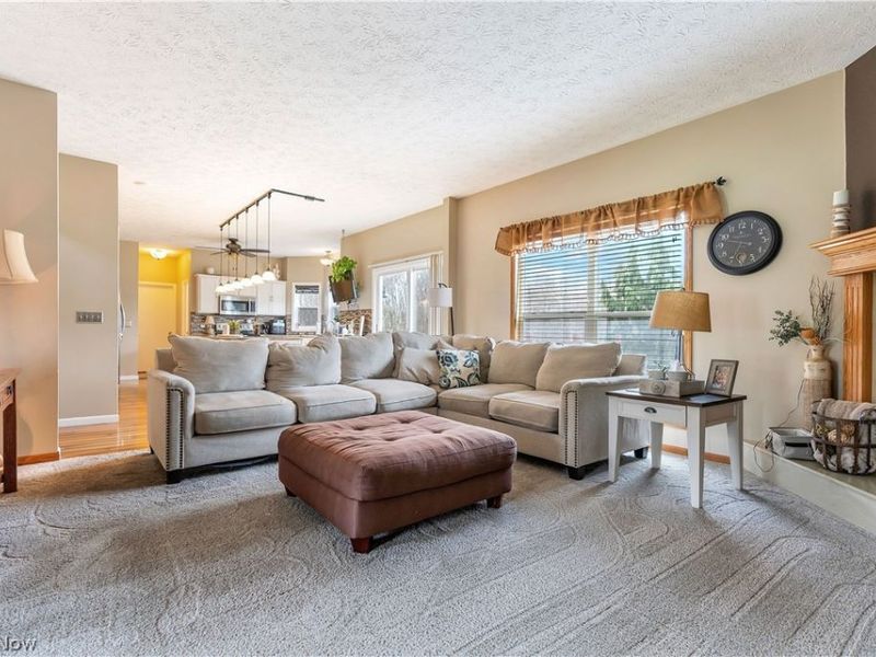 6962 Maple Glen Avenue NW, North Canton, OH 44720 Photo 4