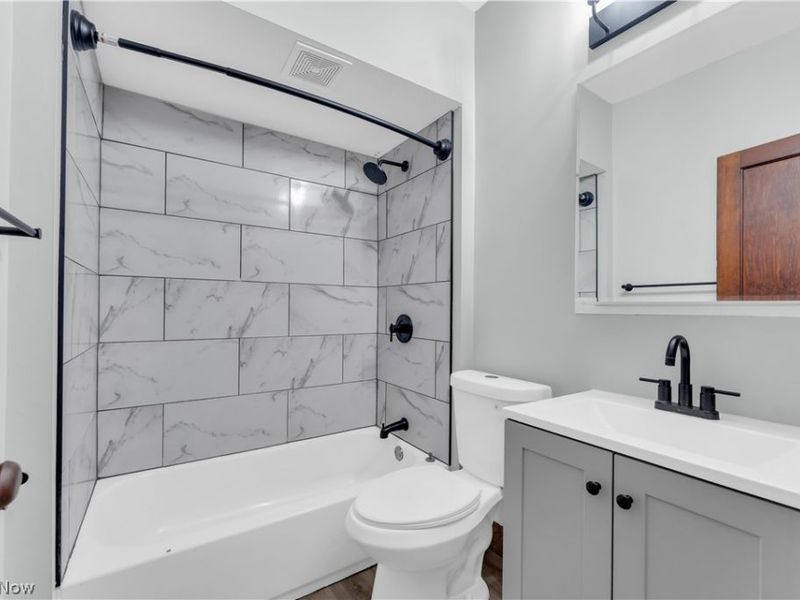 4388 W 47th Street , Unit 4390/UP, Cleveland, OH 44144 Photo 19