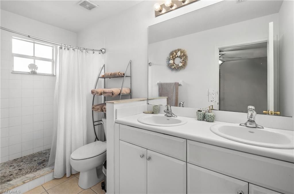 8657 Athena Ct , Lehigh Acres, FL 33971 Photo