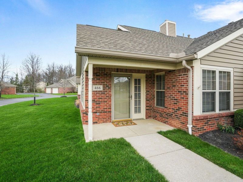 466 Charles Spring Drive, Powell, OH 43065 Photo 3