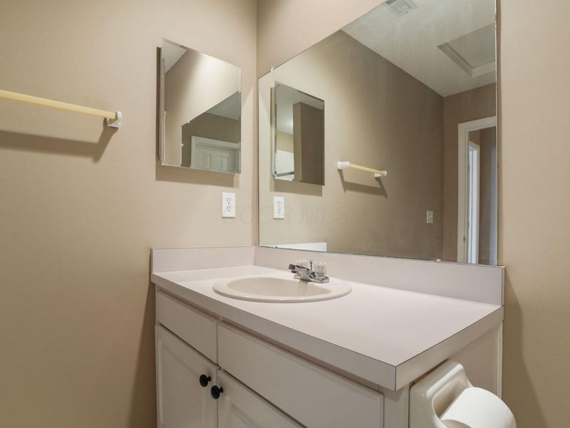 466 Charles Spring Drive, Powell, OH 43065 Photo 30