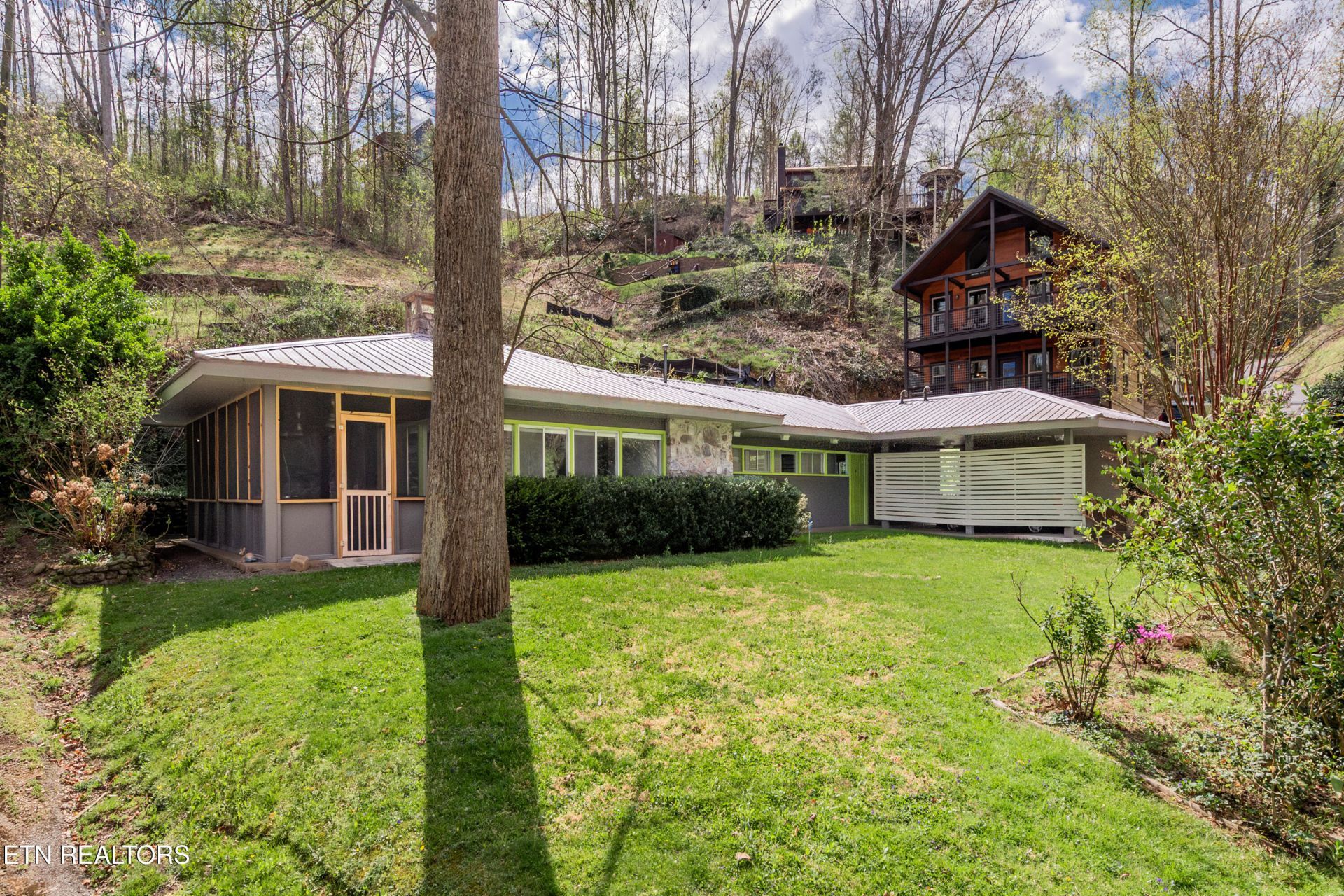 231 Silverbell Lane, Gatlinburg, TN 37738 Main Photo