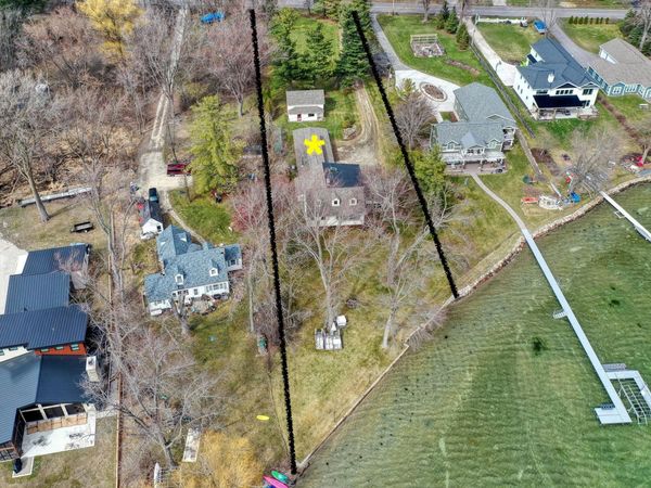 37909 Valley Rd, Summit, WI 53066