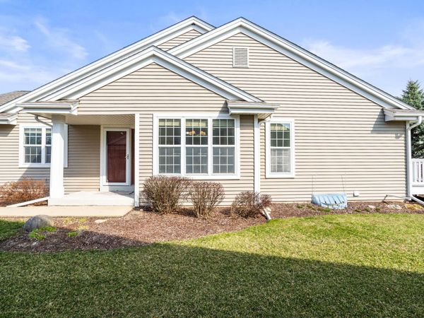 617 Hickory Hollow Rd, Unit A, Waterford, WI 53185