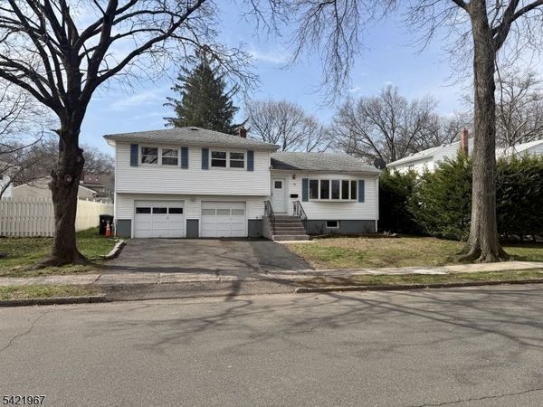 25 Huck Rd, Bloomfield, NJ 07003