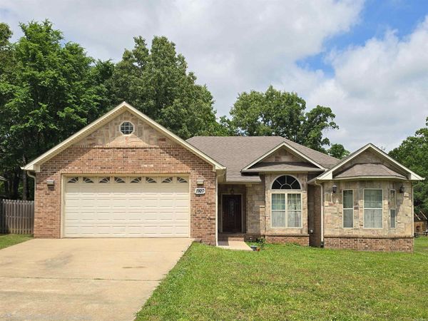 1920 Alex Drive, Jonesboro, AR 72401