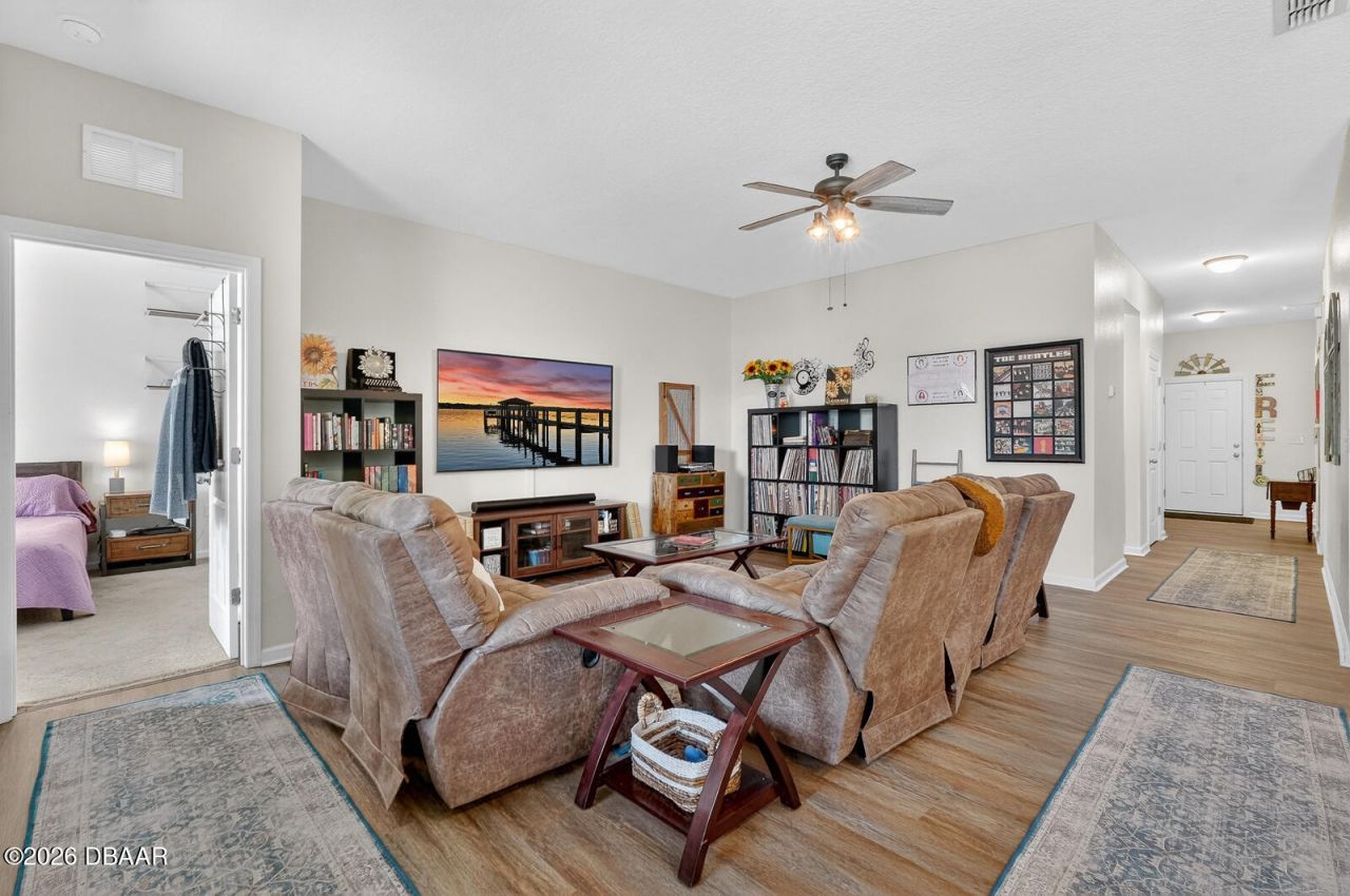 1019 Landing Lane, Deltona, FL 32738 Photo