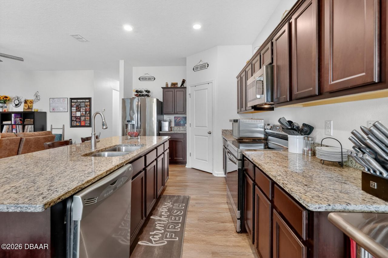 1019 Landing Lane, Deltona, FL 32738 Photo