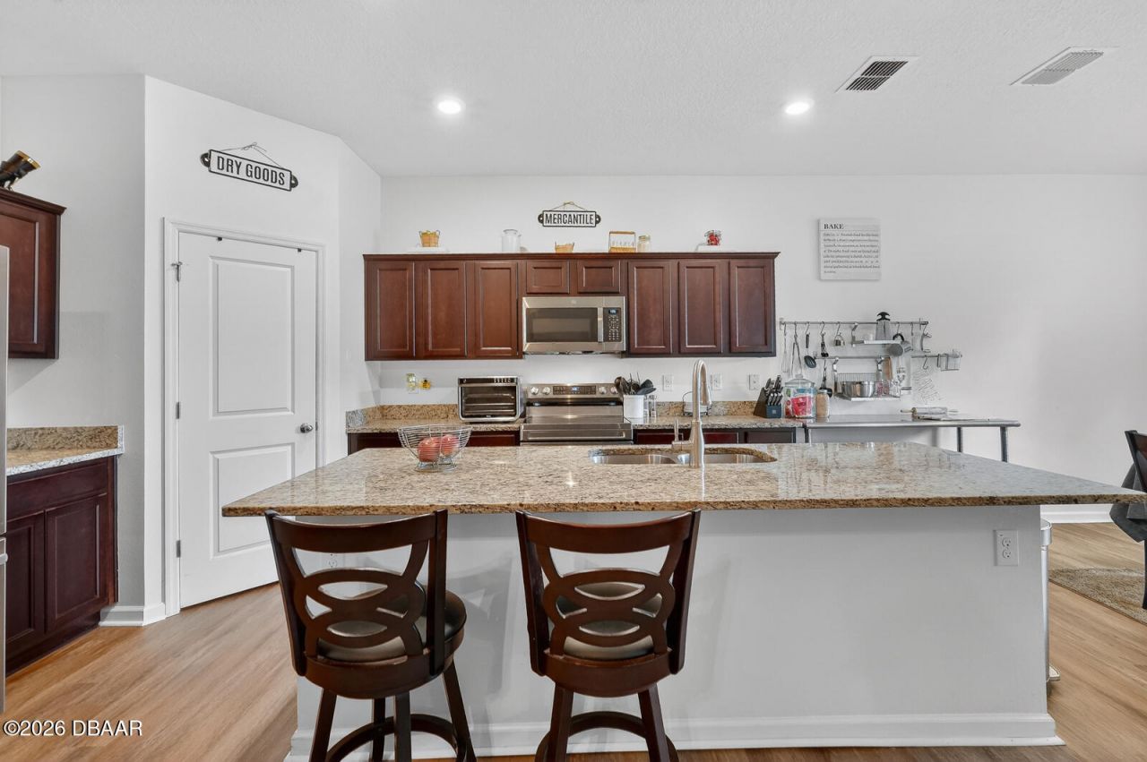 1019 Landing Lane, Deltona, FL 32738 Photo