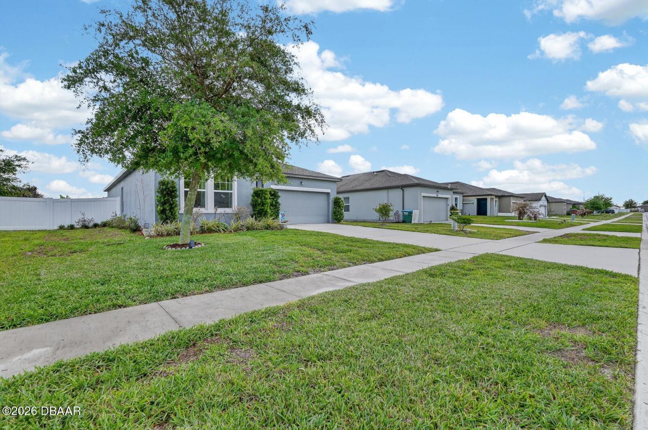 1019 Landing Lane, Deltona, FL 32738 Photo