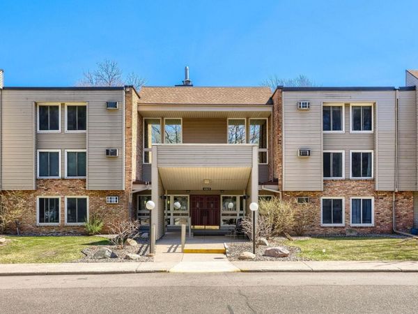 4045 Hodgson Road, Unit 312, Shoreview, MN 55126