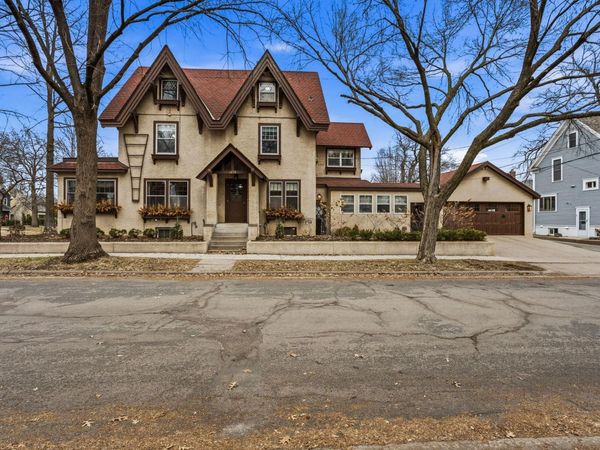 1470 W 35th Street, Minneapolis, MN 55408