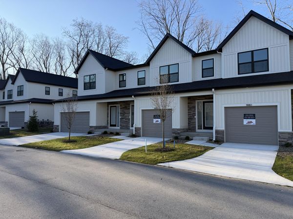 1978 S Shorewood Lane, Unit 18, Holland, MI 49423