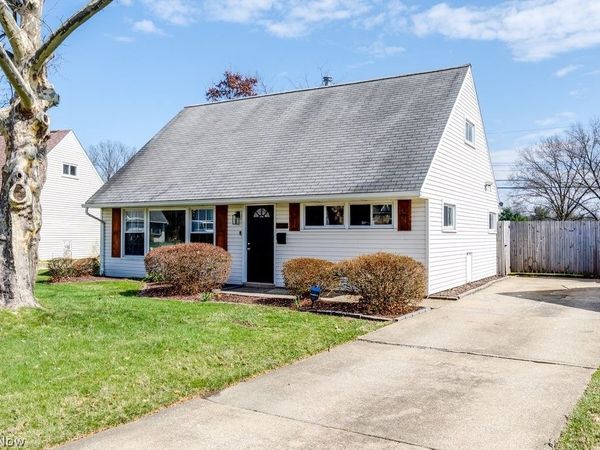 2331 Larchdale Drive , Cuyahoga Falls, OH 44221